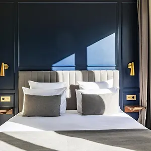 Maison Barbes Hotel