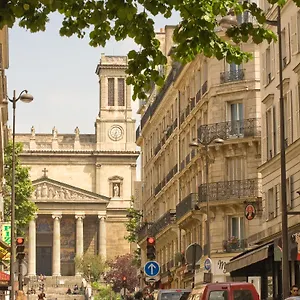 Bed & Breakfast Le85, Paris