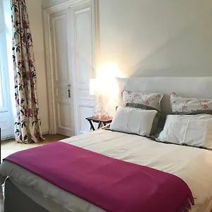 Parc Monceau Nocleg ze śniadaniem