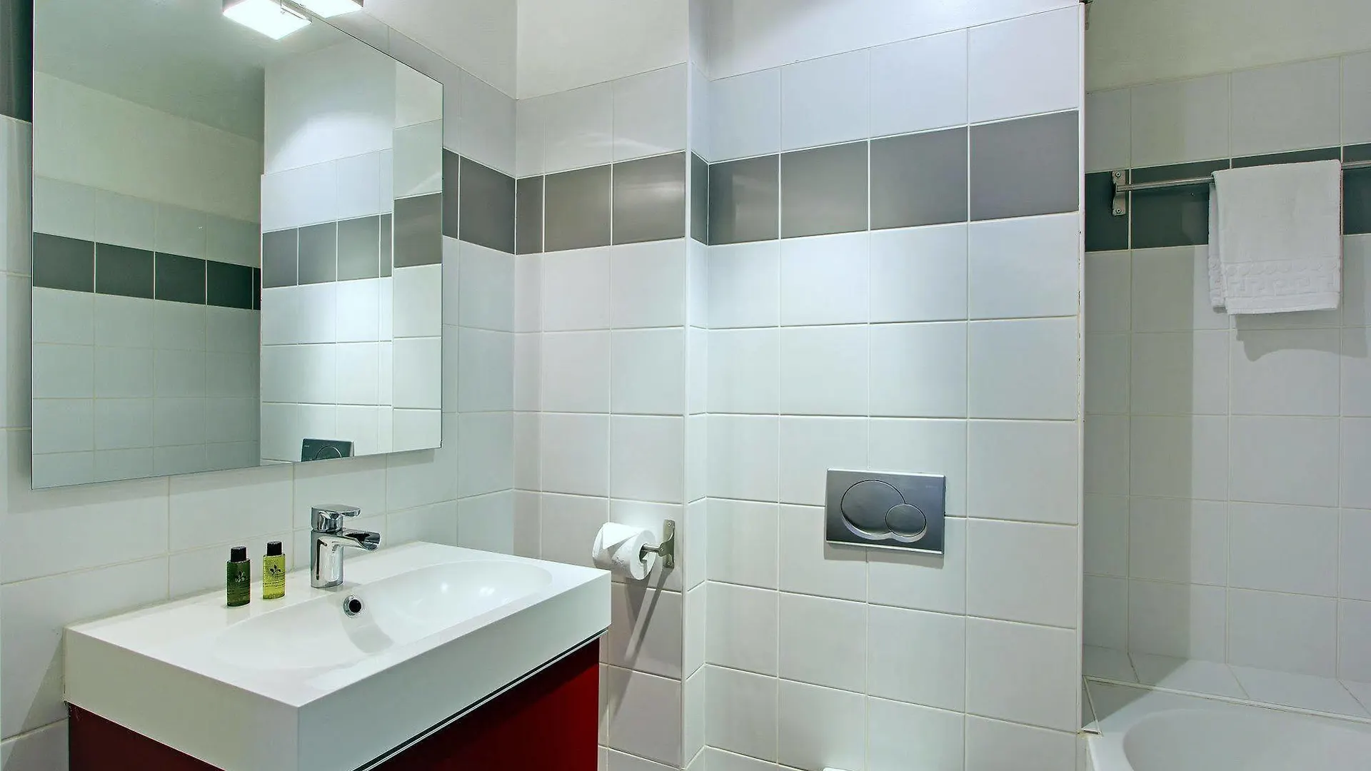 Short Stay Group Museum View Serviced Apartments Paris