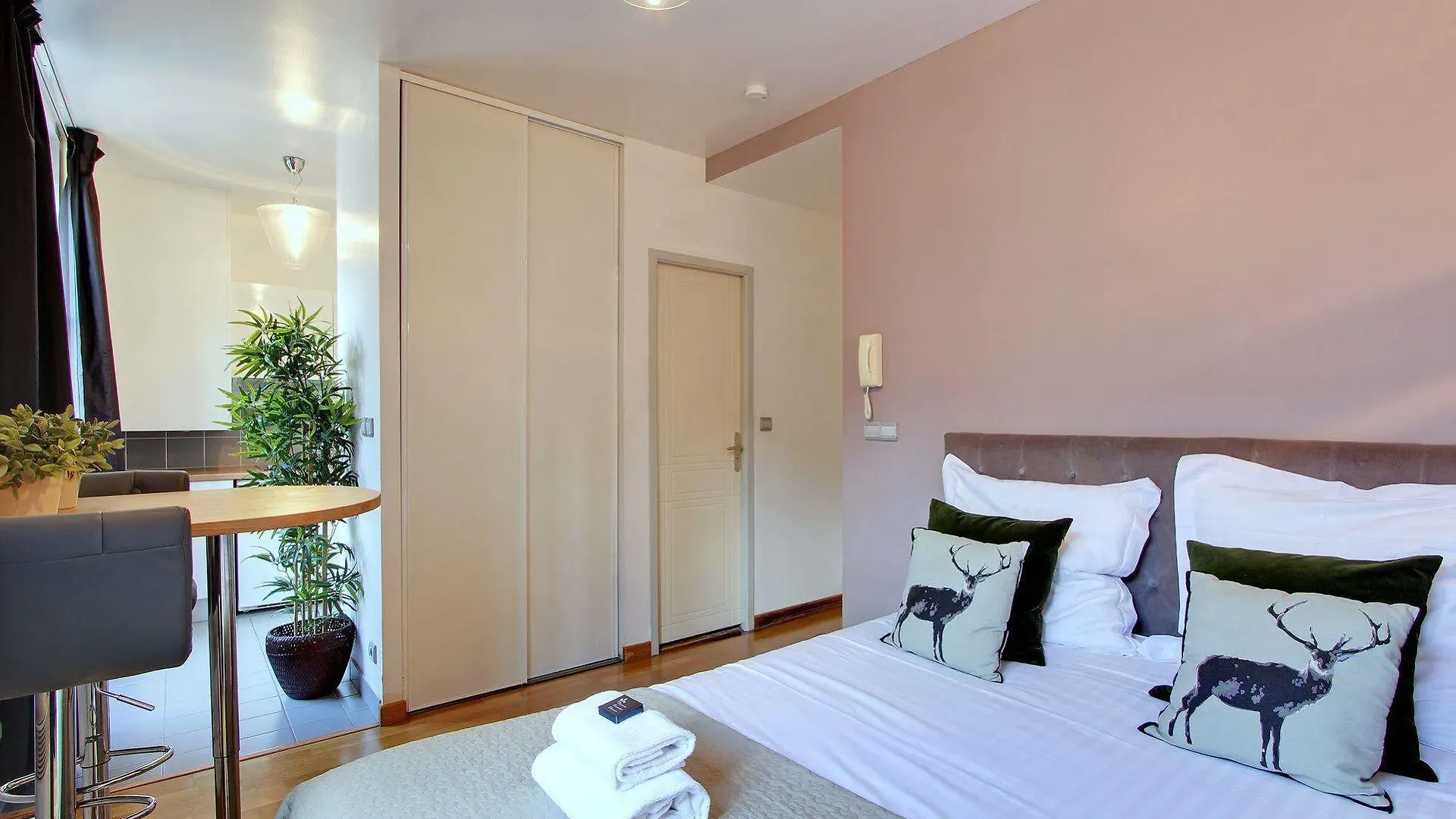Aparthotel Short Stay Group Museum View Serviced Apartments Paris